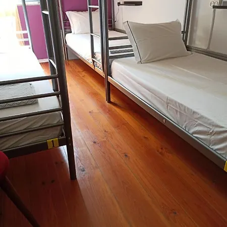 Hostel By Doors Πόρτο