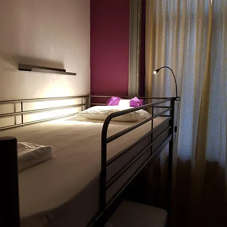 Hostel By Doors *
