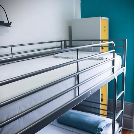 By Doors Hostel Porto