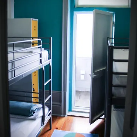 By Doors Hostel *